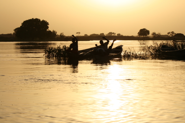 on the river niger 2.JPG